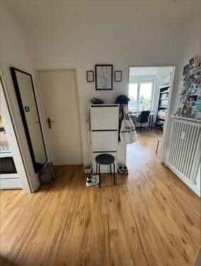 Flur - 2 Zimmer Etagenwohnung in Oldenburg