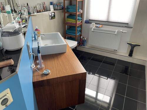 1. OG Badezimmer 1 - 
