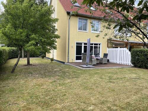 Aussen- Terrasse hinten 2 - 