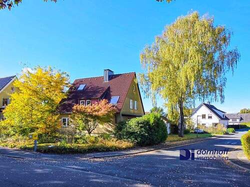 Hausansicht - Familien(t)raum zum Selbstgestalten - entkerntes Haus + Baugrundstück