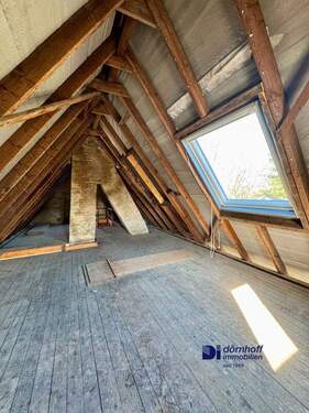 Spitzboden / ausbaufähig - 