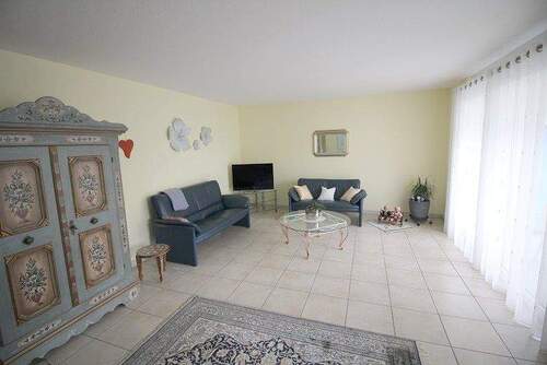 Wohnzimmer - 2 Zimmer Etagenwohnung zur Miete in Bad Neuenahr-Ahrweiler