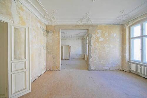 EIn Zimmer zur Straße - 3 Zimmer Etagenwohnung zum Kaufen in Berlin