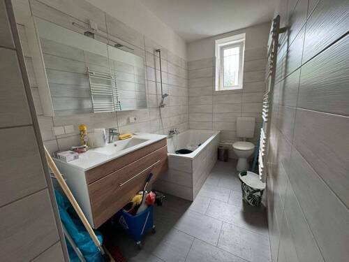 Bad - 4 Zimmer Etagenwohnung in Chemnitz
