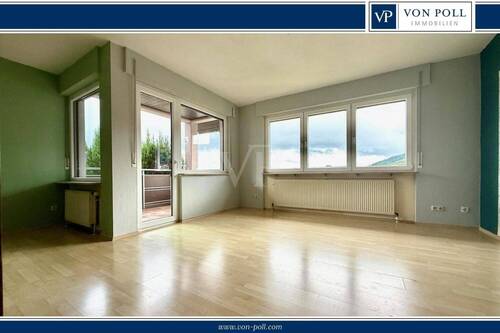 Renovierte 2 Zimmer-Wohnung mit Weitblick - Renovierte 2 Zimmer-Wohnung mit Weitblick