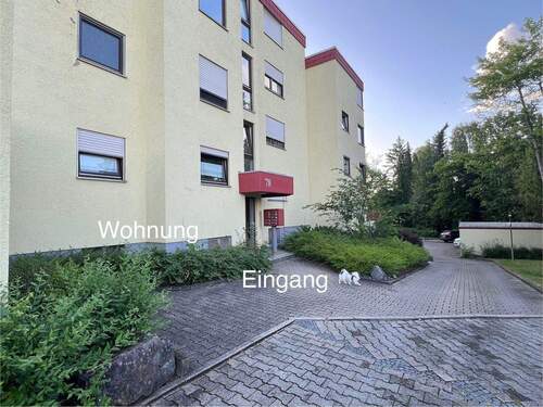 Bild 1 - Sehr gepflegte 2,5-Zimmer-Wohnung in Top-Lage mit Terrasse, Garten,Garage in Ro...