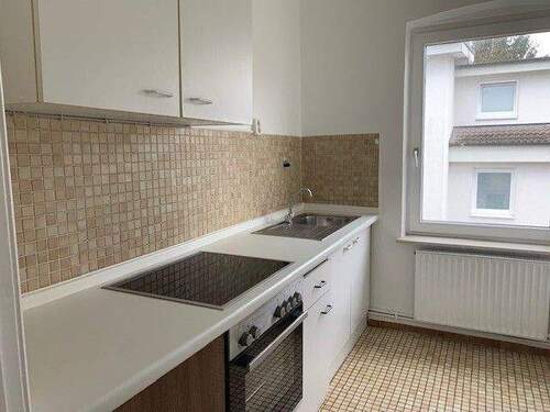 04-Küche - Etagenwohnung mit 44,70 m&sup2; in Eutin zur Miete