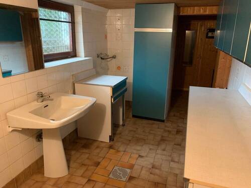 Waschraum + Zugang zur Sauna - 