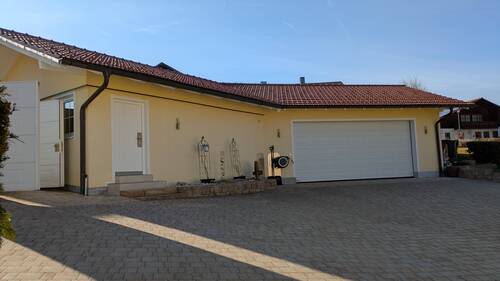 Garagengebäude - 