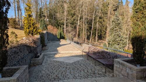 Kleine Parkanlage - 