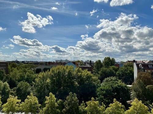 Balkonausblick - 4 Zimmer Etagenwohnung zum Kaufen in Berlin