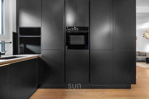 Einbauküche - 6 Zimmer Doppelhaushälfte in Wiesbaden