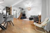 Wohnzimmer - Doppelhaushälfte mit 144,00 m² in Wiesbaden zum Kaufen