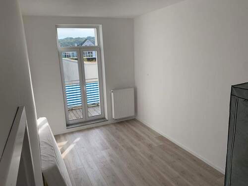 Schlafzimmer mit Balkon - 
