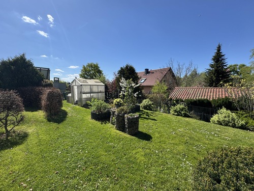 Garten - 6 Zimmer Einfamilienhaus zum Kaufen in Neuhütten