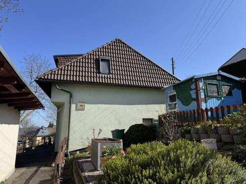 Objektansicht - 4 Zimmer Einfamilienhaus zum Kaufen in Plauen