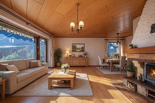 200-8674_Wohn-Esszimmer_4_gestaged - 3 Zimmer Doppelhaushälfte in Uetersen