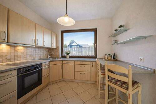 200-8674_Küche-2_gestaged - Doppelhaushälfte mit 90,50 m&sup2; in Uetersen zum Kaufen