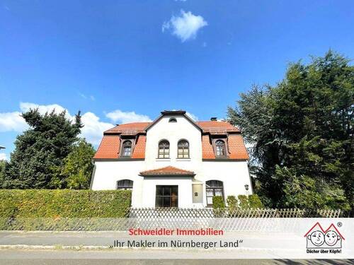 Ansicht - Schmuckkästchen mit Altbau-Charme und Potential von 1919 in Henfenfeld zum Kauf