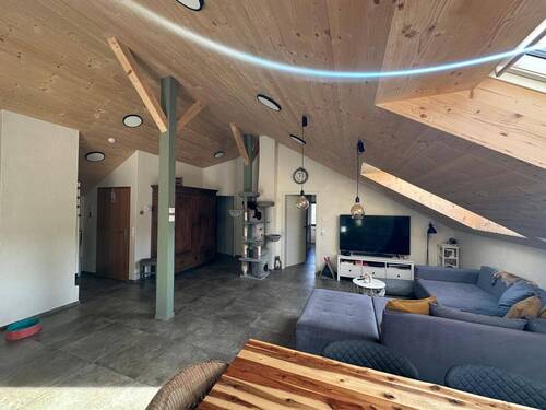 Wohnzimmer - 3 Zimmer Etagenwohnung zur Miete in Hüttingen an der Kyll