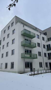 Bild 1 - Erstbezug! 2-Zimmerwohnung mit Sonnenbalkon, Küche für Paare oder Singles