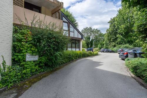 Zufahrt zu den Parkplätzen - 