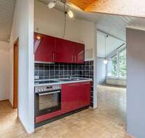 Helle 2-Zimmer-Dachgeschosswohnung mit Loggia, Balkon und Stellplatz in Bad Malente zu mieten