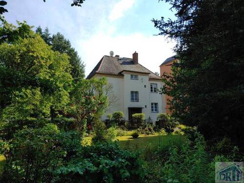 Wohnhaus im Grünen - Ein Häuschen im Grünen !!! - 195.000,00 EUR Kaufpreis, ca.  160,00 m² Wohnfläche