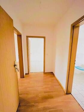 Flur - 1 Zimmer Etagenwohnung zur Miete in Döbeln