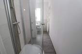 Beispiel Bad mit Dusche - Freiberg sucht den Duschstar...neu sanierte 3-RW mit Dusche u. Balkon!!!