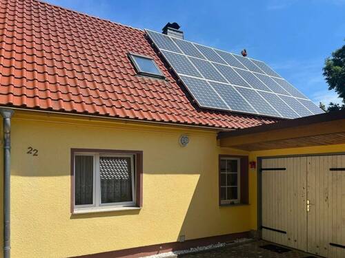 Wohnhaus mit Photovoltaikanlage - 5 Zimmer Einfamilienhaus zum Kaufen in Niesky