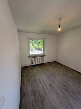 SZ - 2 Zimmer Etagenwohnung in Duisburg