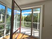 Blick vom Balkon ins Grüne - 2 Zimmer Etagenwohnung zum Kaufen in München