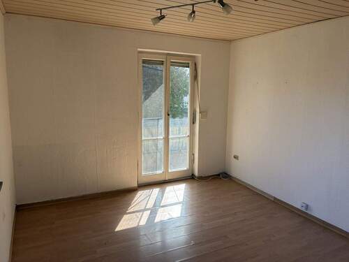 Wohnzimmer - 3 Zimmer Etagenwohnung in Filderstadt