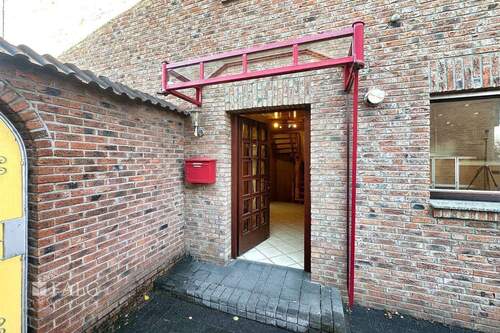 Eingang - 6 Zimmer Einfamilienhaus in Bergheim