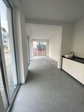 Raum nach der Schiebetür 2.jpg - 