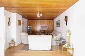 Wohnzimmer OG - 7 Zimmer Reihenmittelhaus in Schenklengsfeld