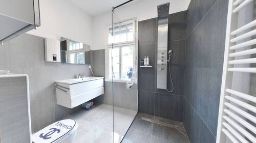 Duschbad Erdgeschoss - 