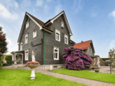 Hauseingang - Historisches Landhaus mit repräsentativem Villencharakter auf weitläufigem Grundstück