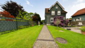 Vorgarten - 6 Zimmer Einfamilienhaus zum Kaufen in Burscheid