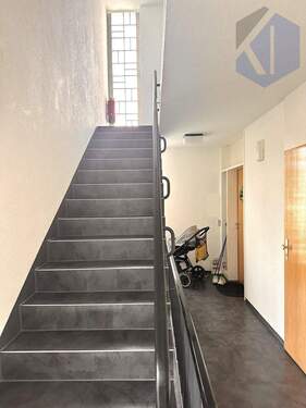 Treppenhaus - Etagenwohnung mit 62,60 m² in Geislingen an der Steige zum Kaufen