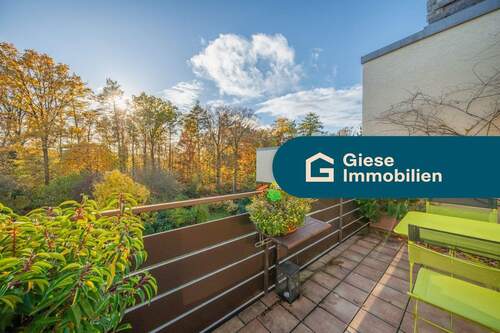 Titelbild mit Banner - Großzügiges Wohnen mit Sonnen-Balkon
