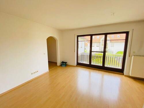 Wohnzimmer Ansicht 3 - Etagenwohnung mit 31,00 m² in Wachau OT Seifersdorf zur Miete