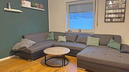 Wohnzimmer - Etagenwohnung mit 77,70 m&sup2; in Dinslaken zum Kaufen