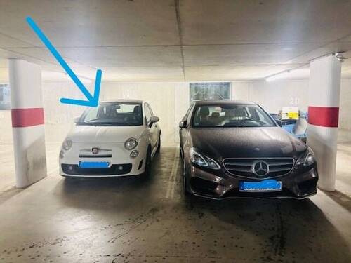 Tiefgaragenstellplatz - 