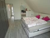 Großes Schlafzimmer 1 links - 