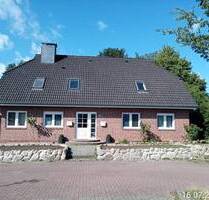 Helle und großzügige 3,5 Zi. Dachgeschosswhng. im Zweifamilienhaus - Gepflegt,modernisiert, ruhig - Itzehoe