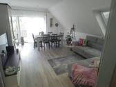 Foto Wohnzimmer - Etagenwohnung mit 80,00 m&sup2; in Itzehoe zur Miete