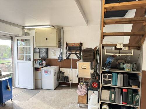 Garage mit Werkstatt - 