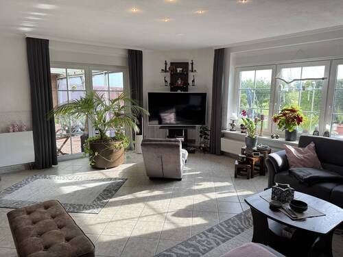 offenes Wohn- und Esszimmer - 